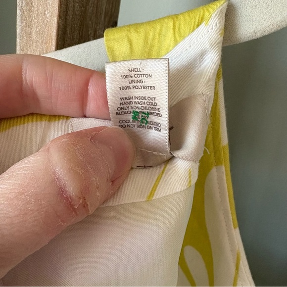 LOFT Outlet Yellow & White Floral Beaded Neckline Dress Size 8 - 1687 - Picture 12 of 12